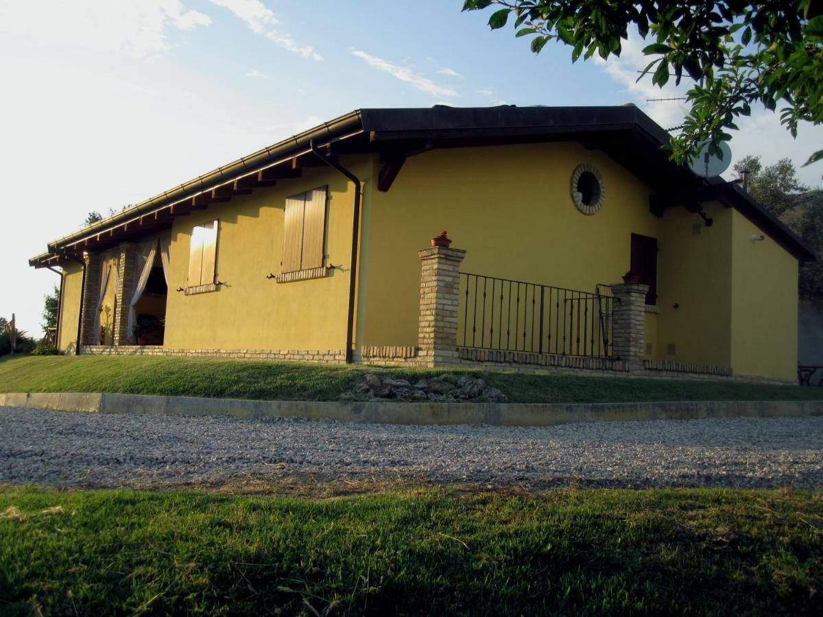 Agriturismo Tenuta Santa Maria Notaresco Exterior foto